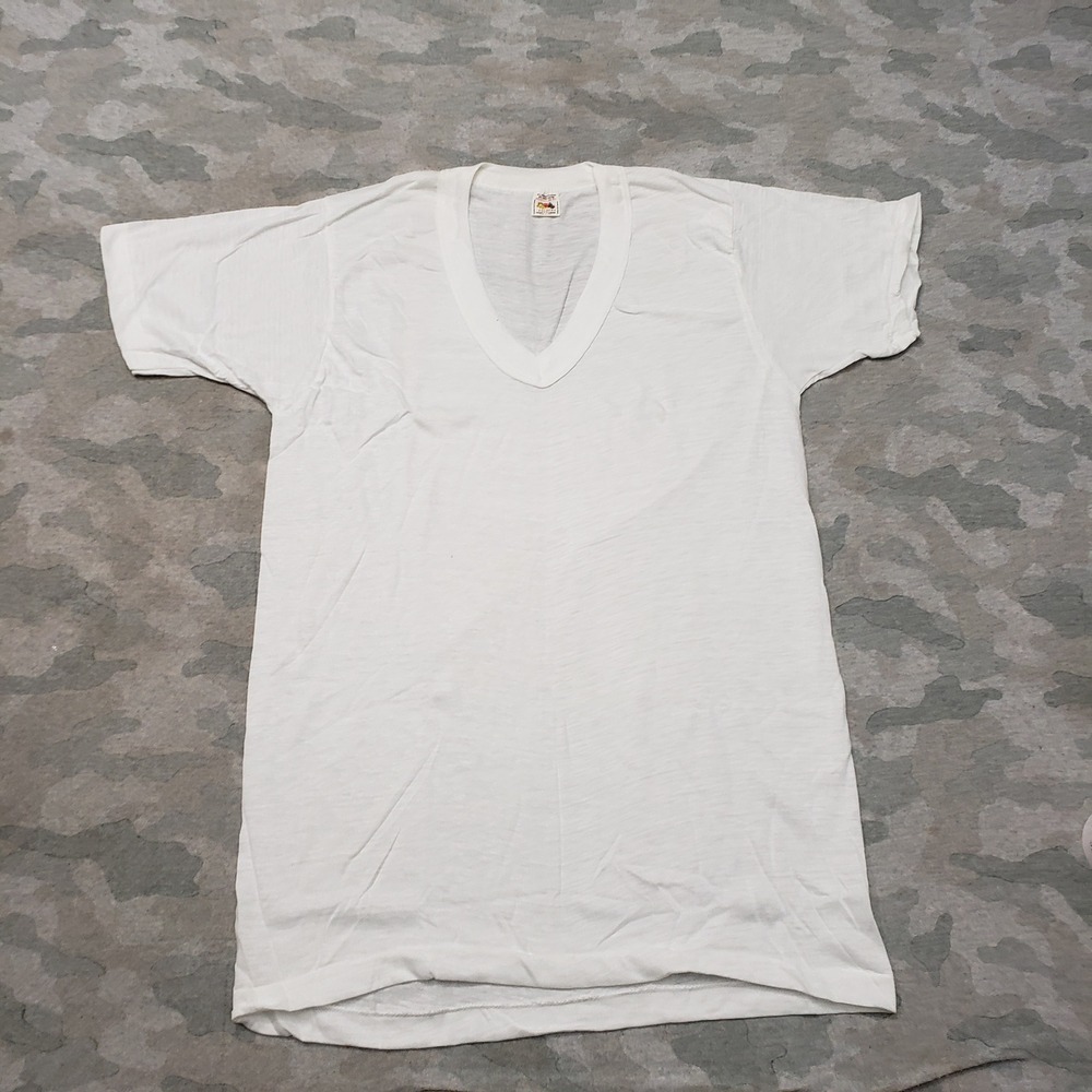 Vintage Fruit of the Loom Shirt Men Medium White V-Neck Single Stitch 70s